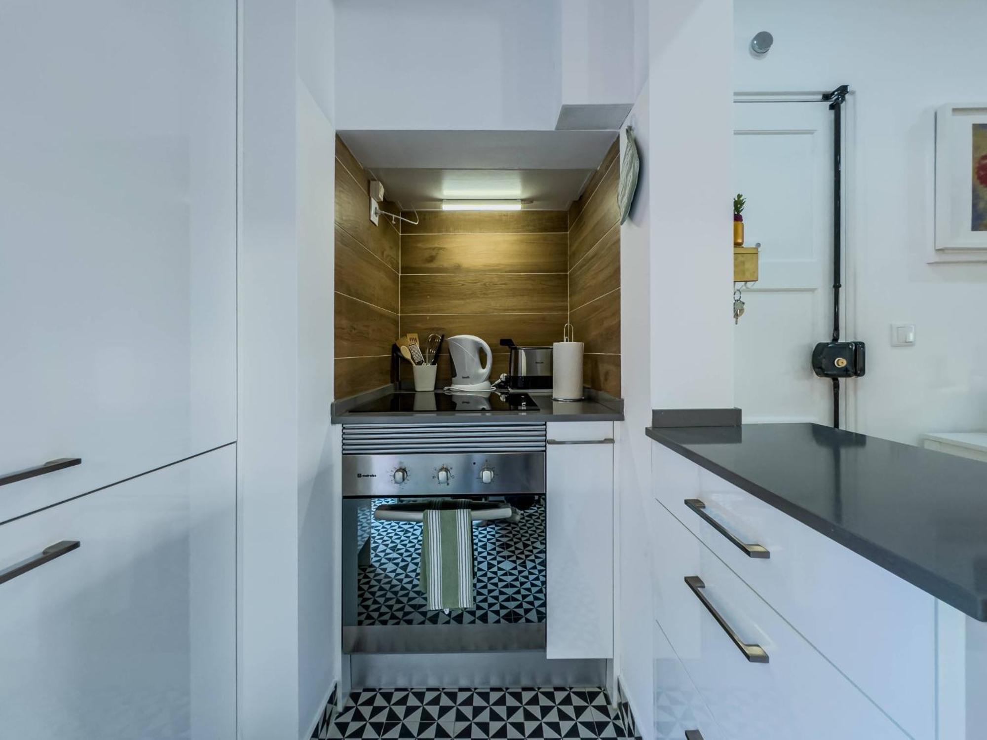 River 2-bedroom With Terrace In Alcantara Apartment