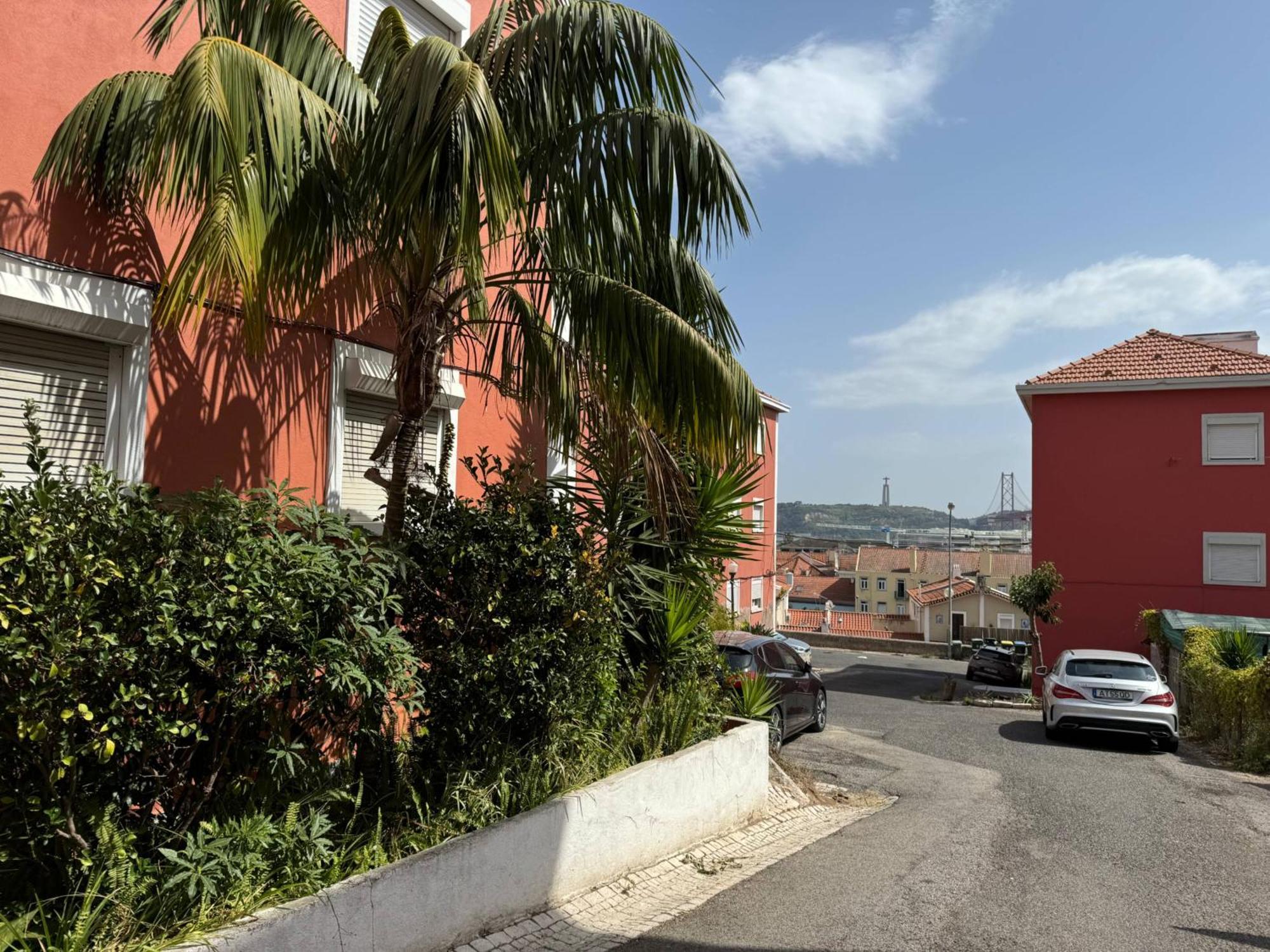 Apartment River 2-bedroom With Terrace In Alcantara *