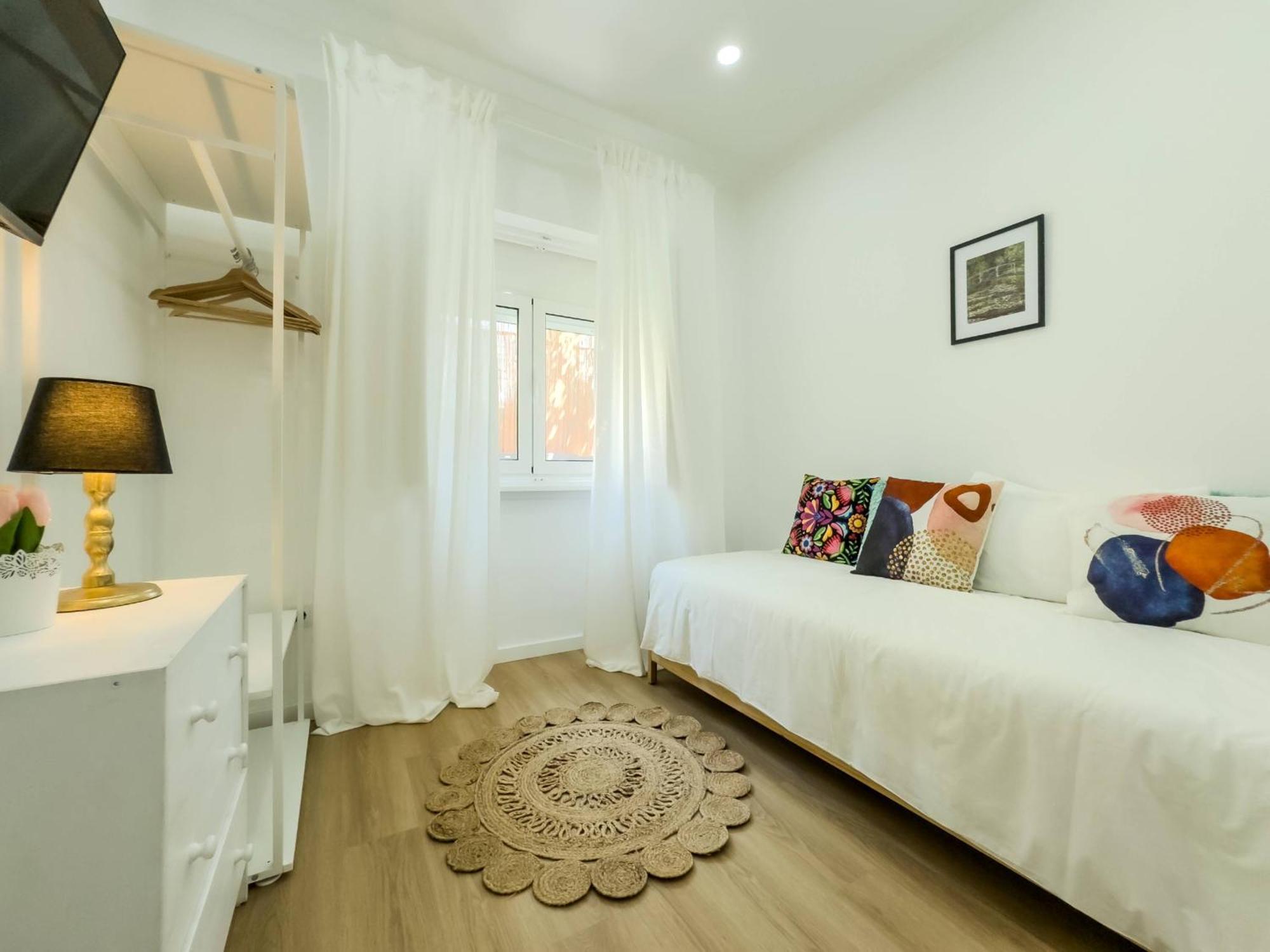 River 2-bedroom With Terrace In Alcantara Lisbon