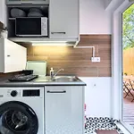 River 2-Bedroom Apartment With Terrace In Alcantara